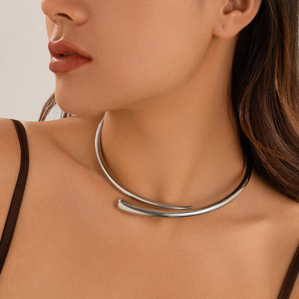 Pointed Choker