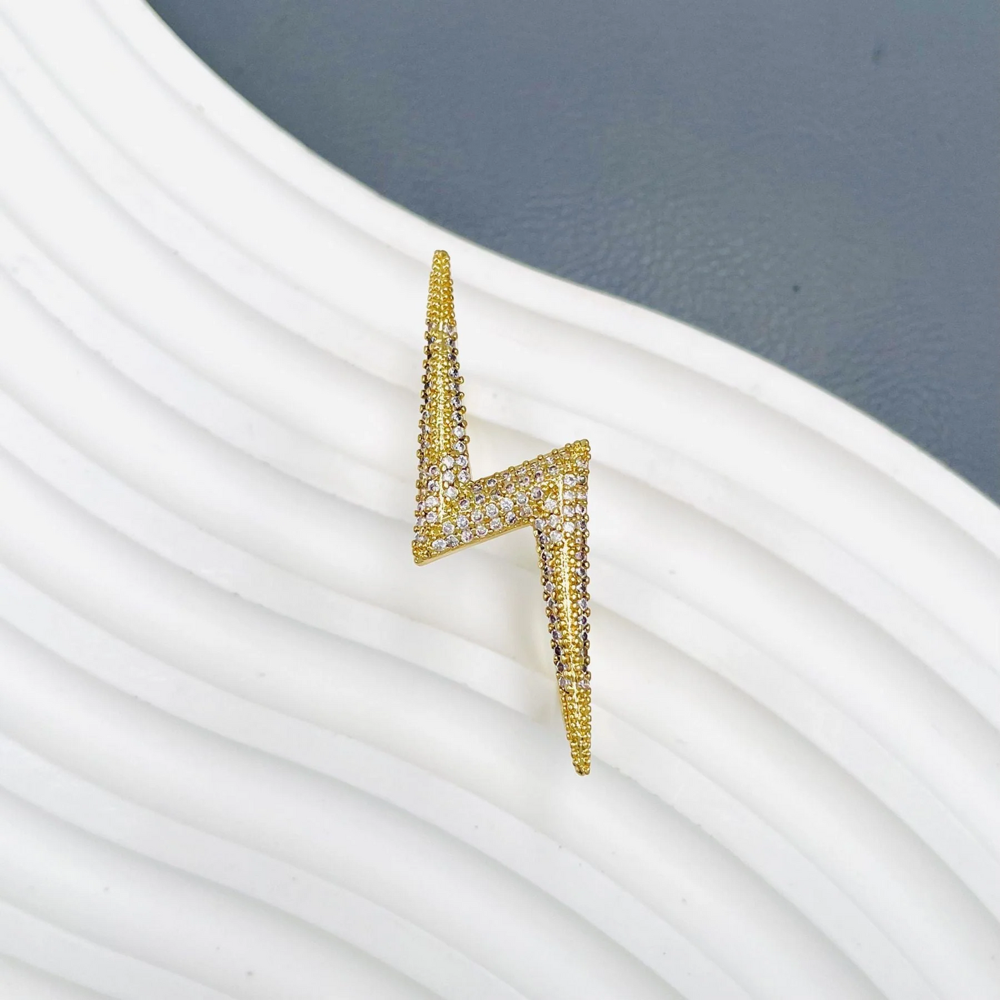 Thunder Double Finger Ring