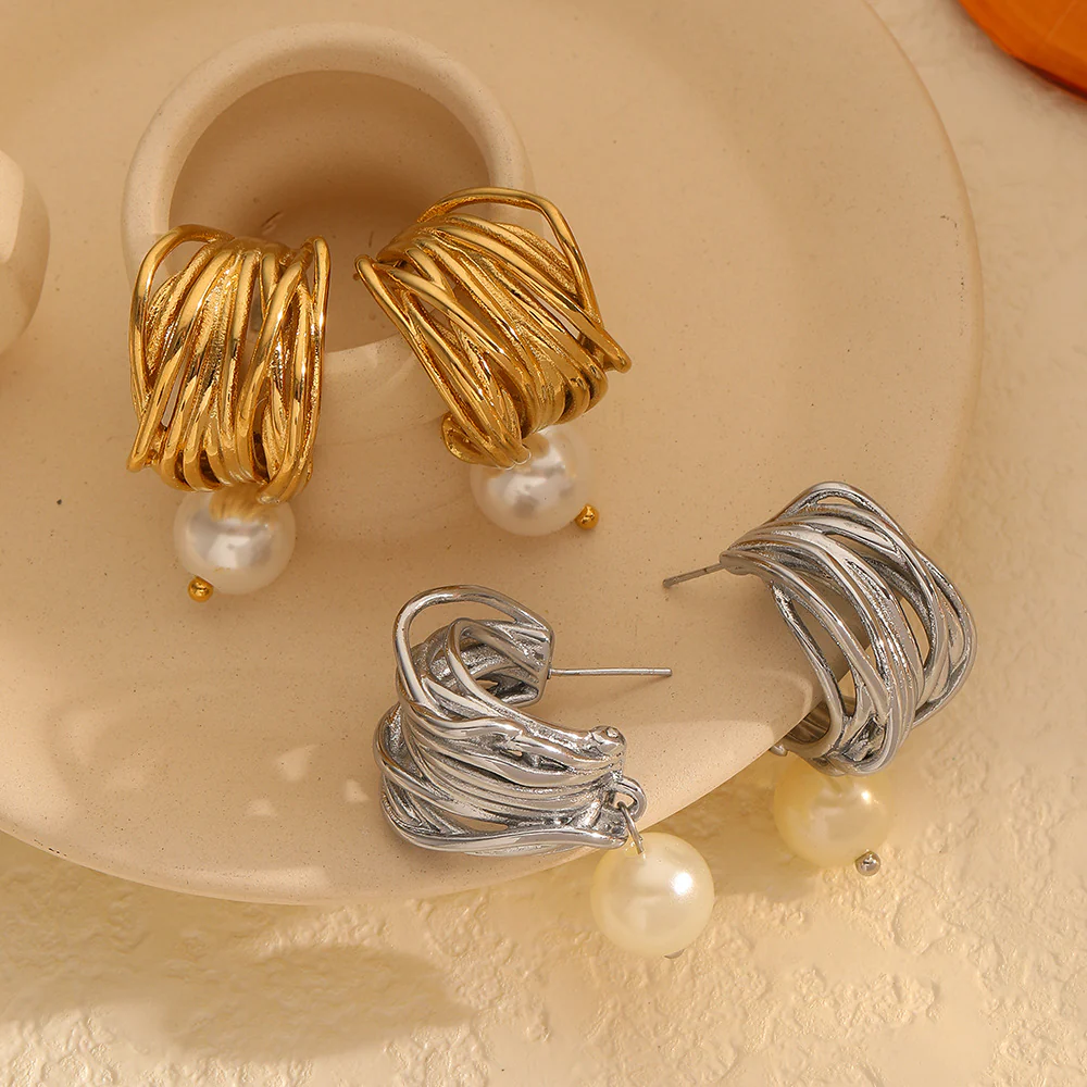 Wired Pearl Drop Huggies