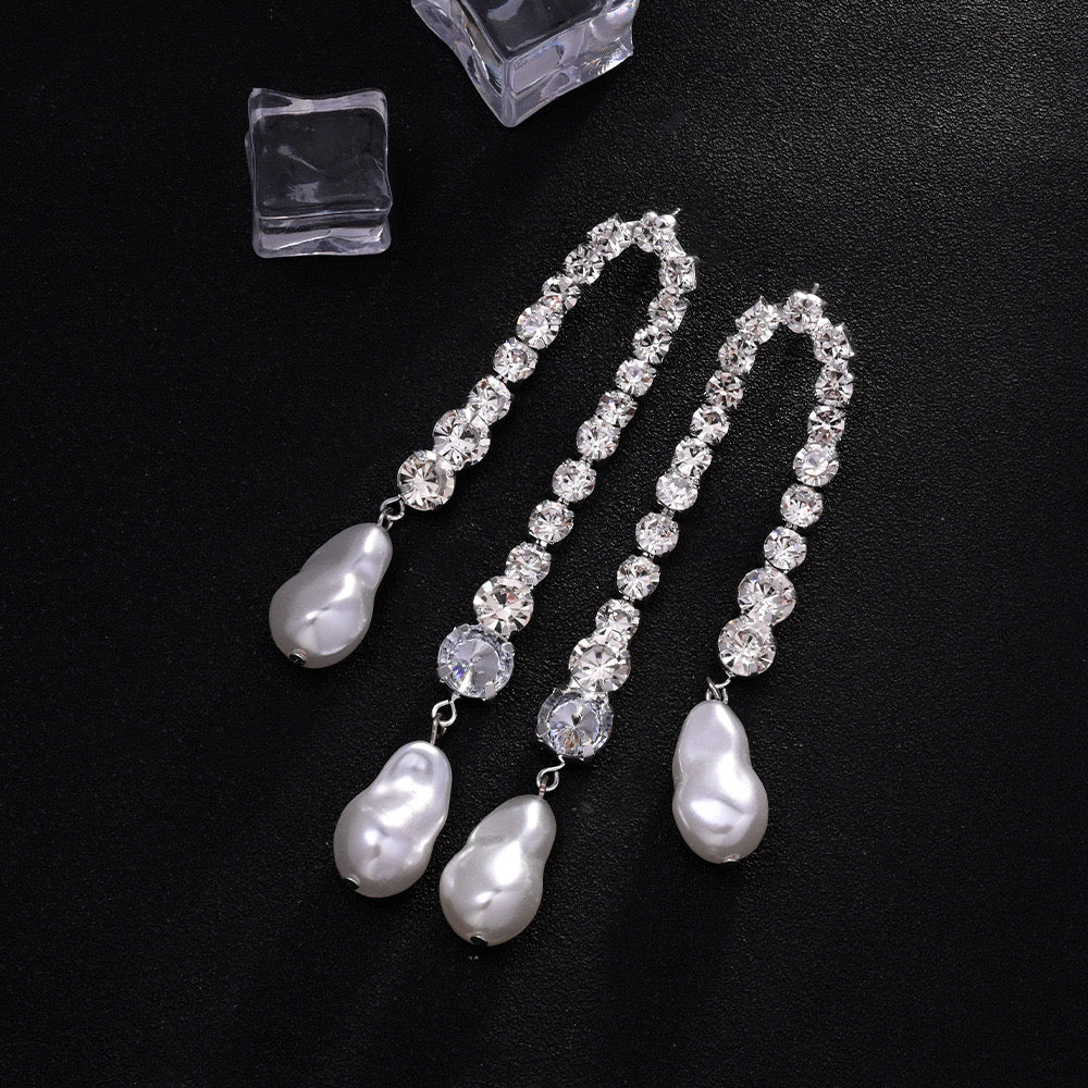 Dripping Pearls