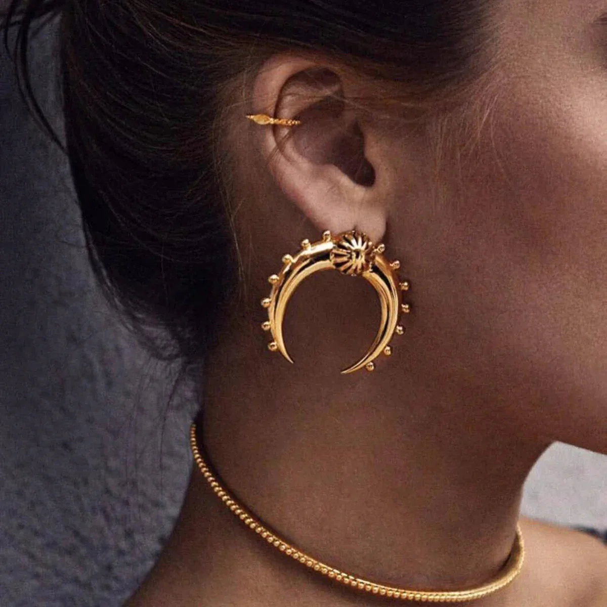 Crescent Moon Stud
