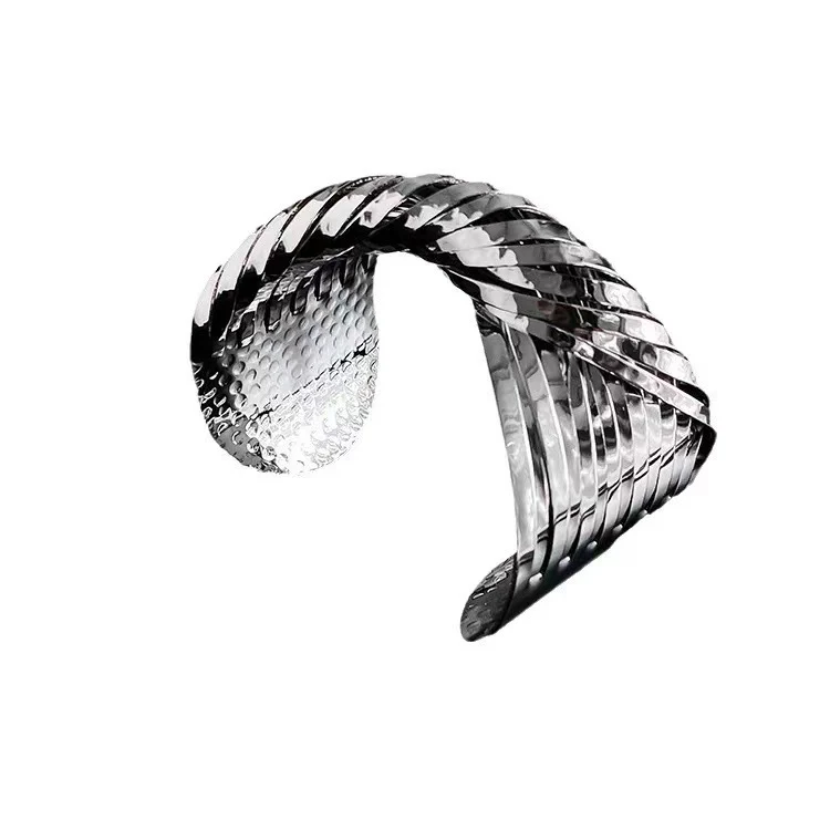 Folded Kada