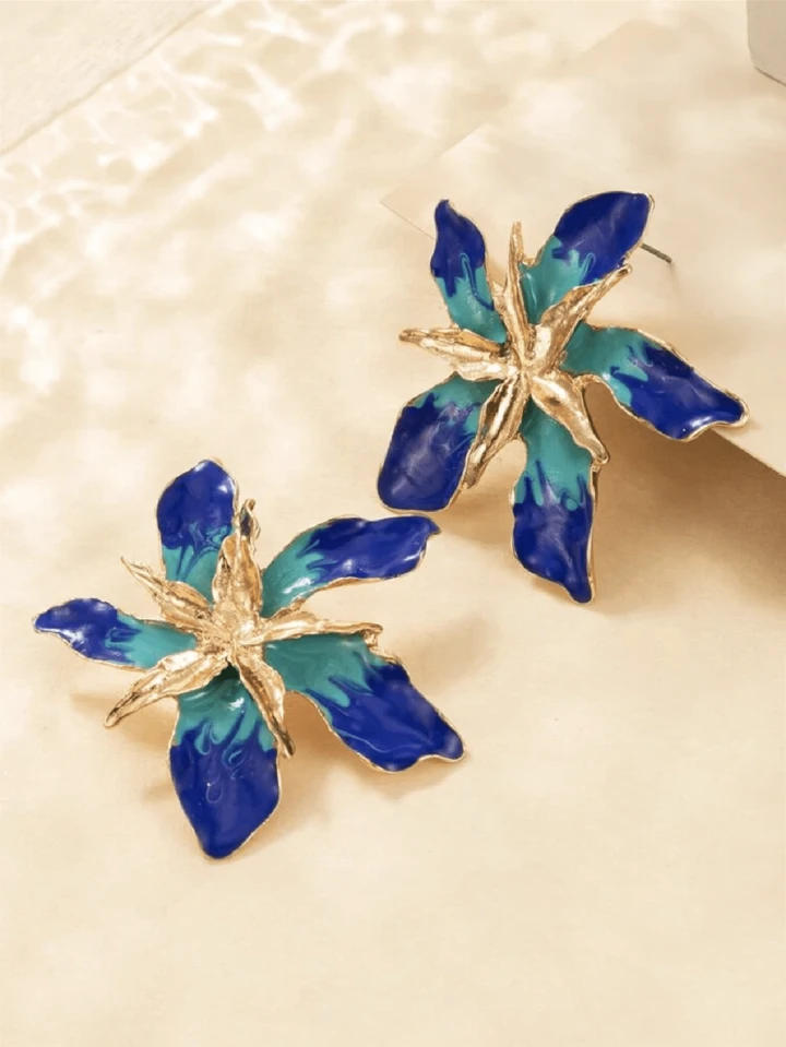 Blue Daisy Earrings
