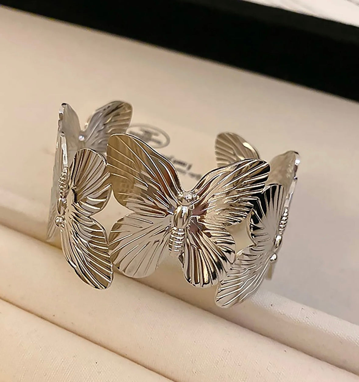 Butterfly Kada