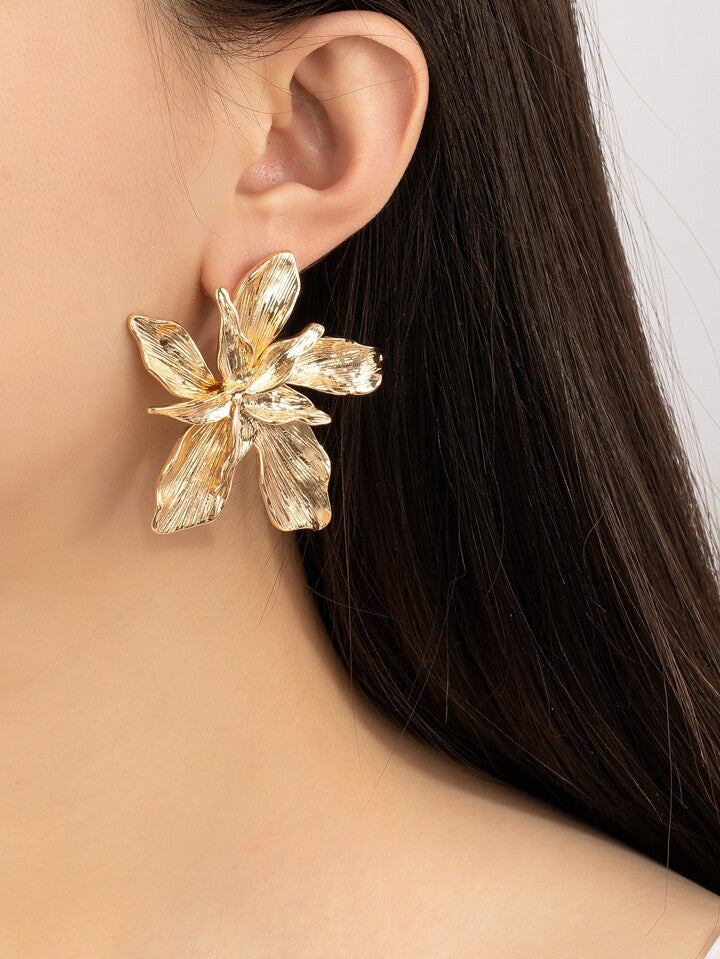 Golden Daisy Earrings