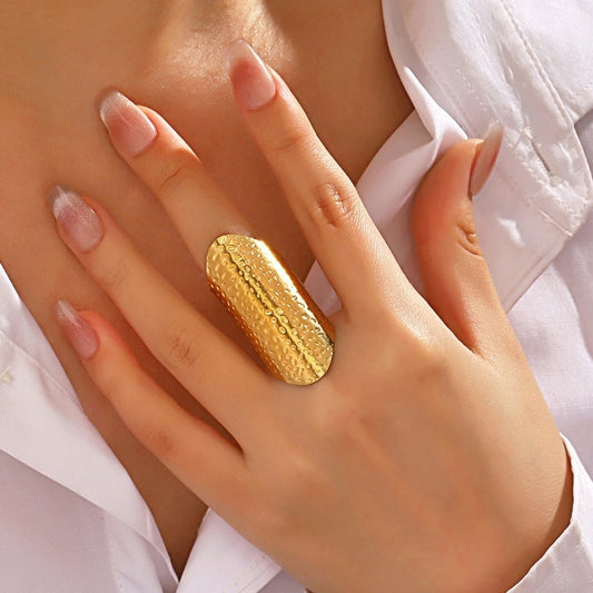 Amelia Ring
