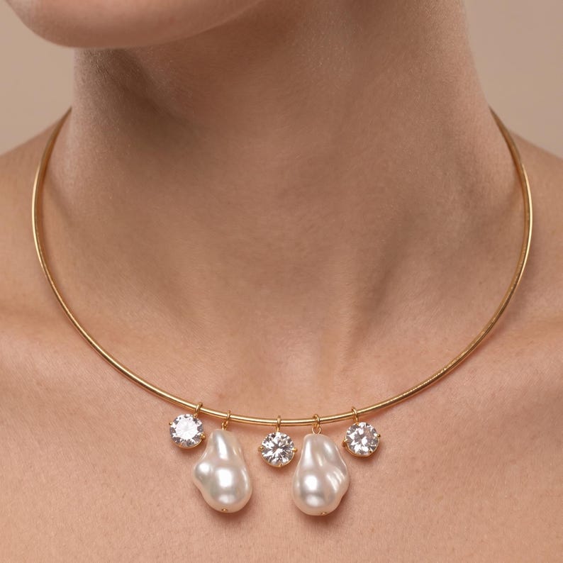 Diamond N Pearl Hanging Choker