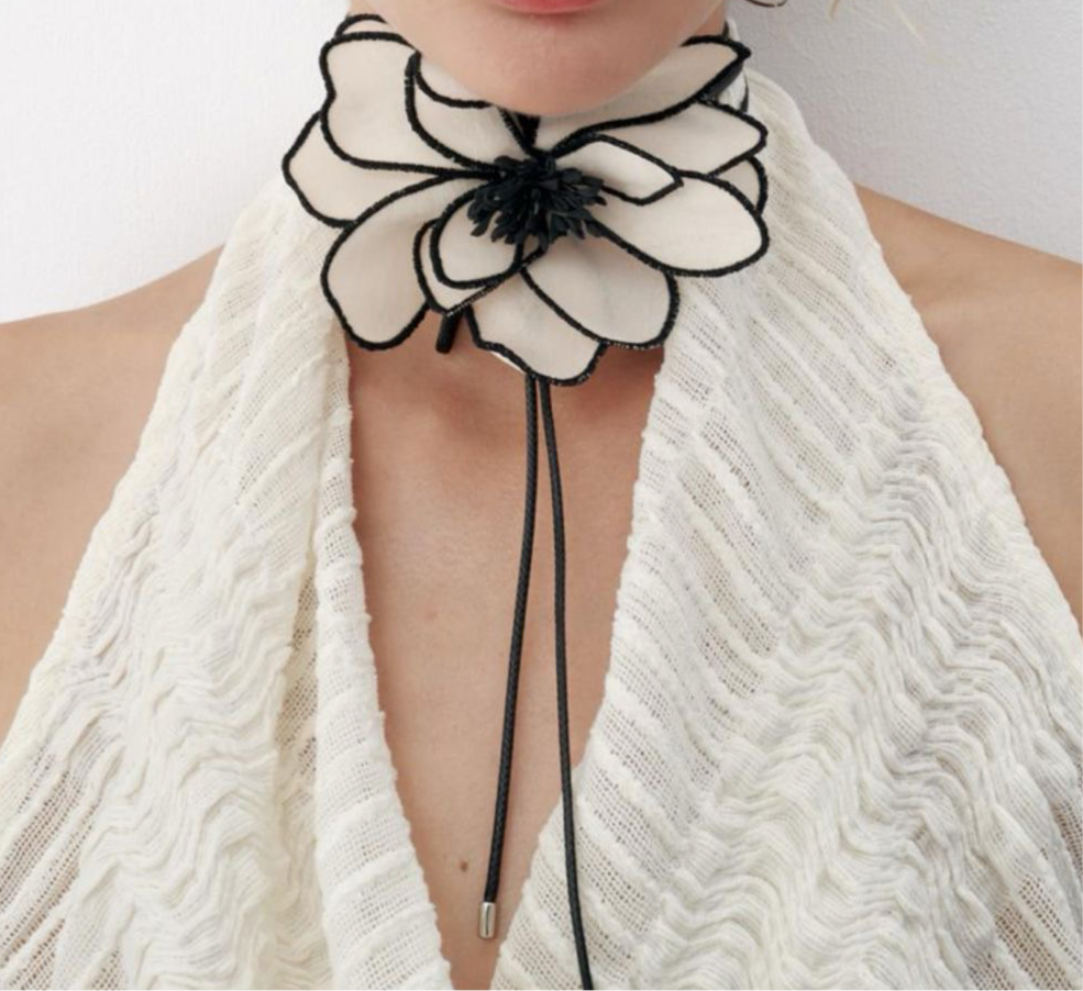 White Flower Rope Necklace