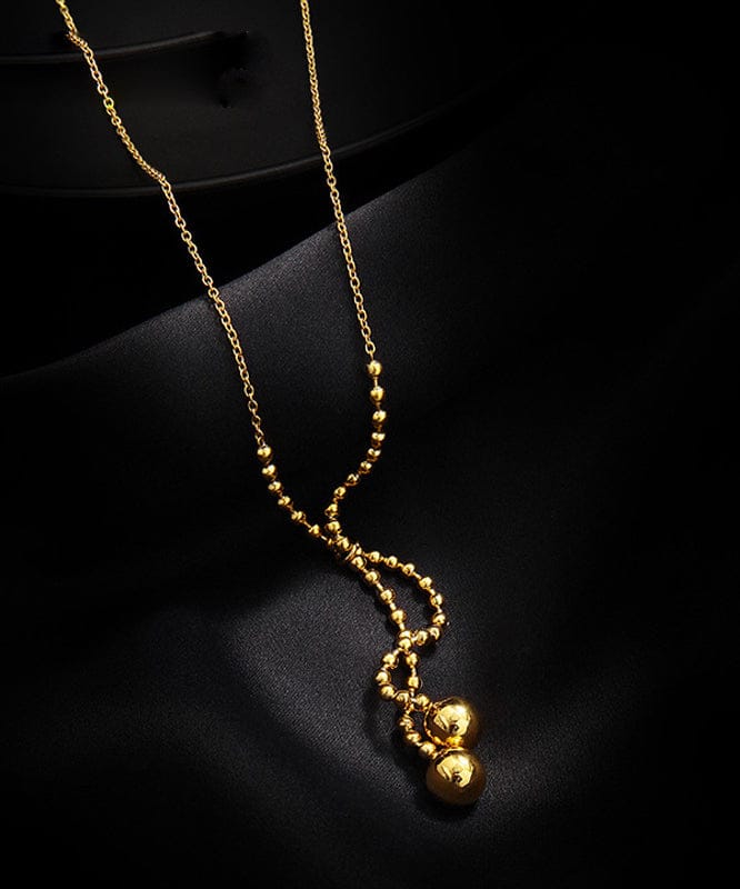 Dropping Ball Pendant Necklace