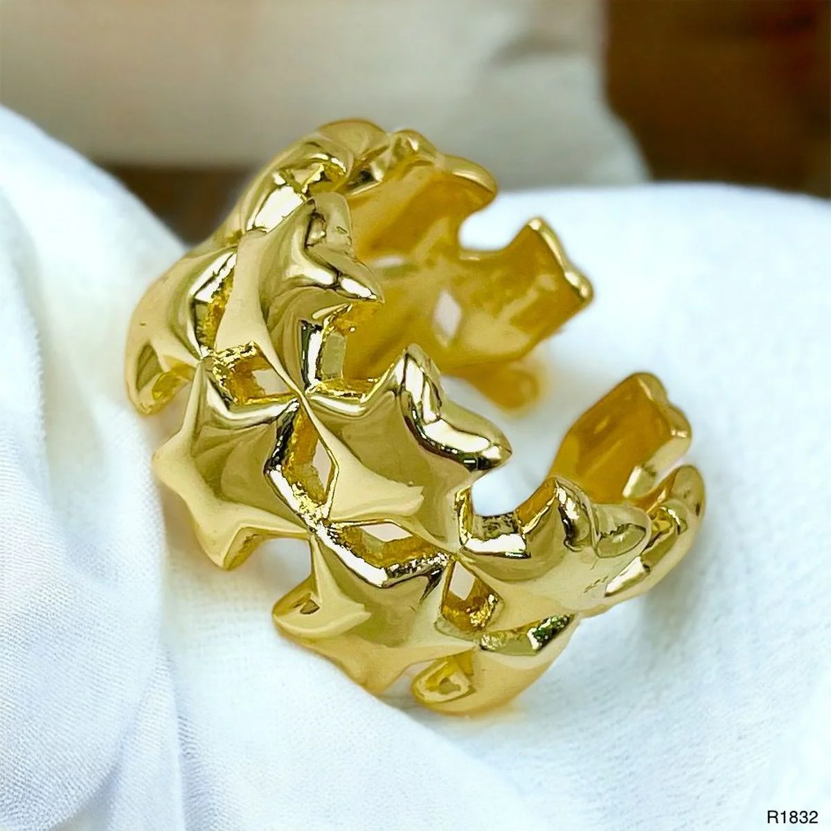 Double Line Star Ring