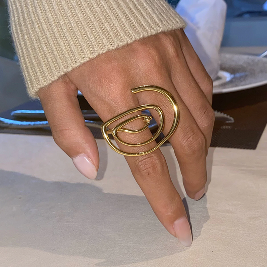 Geometric Curved Ring