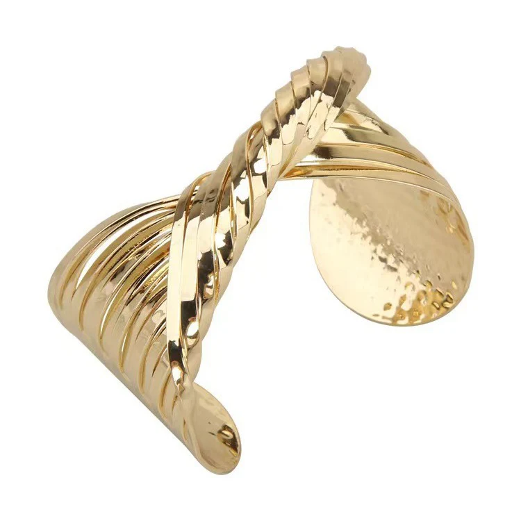 Folded Kada