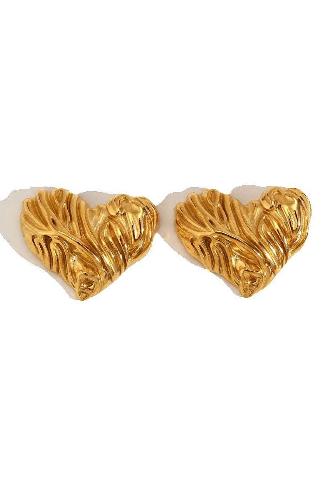 Crumped Heart Stud