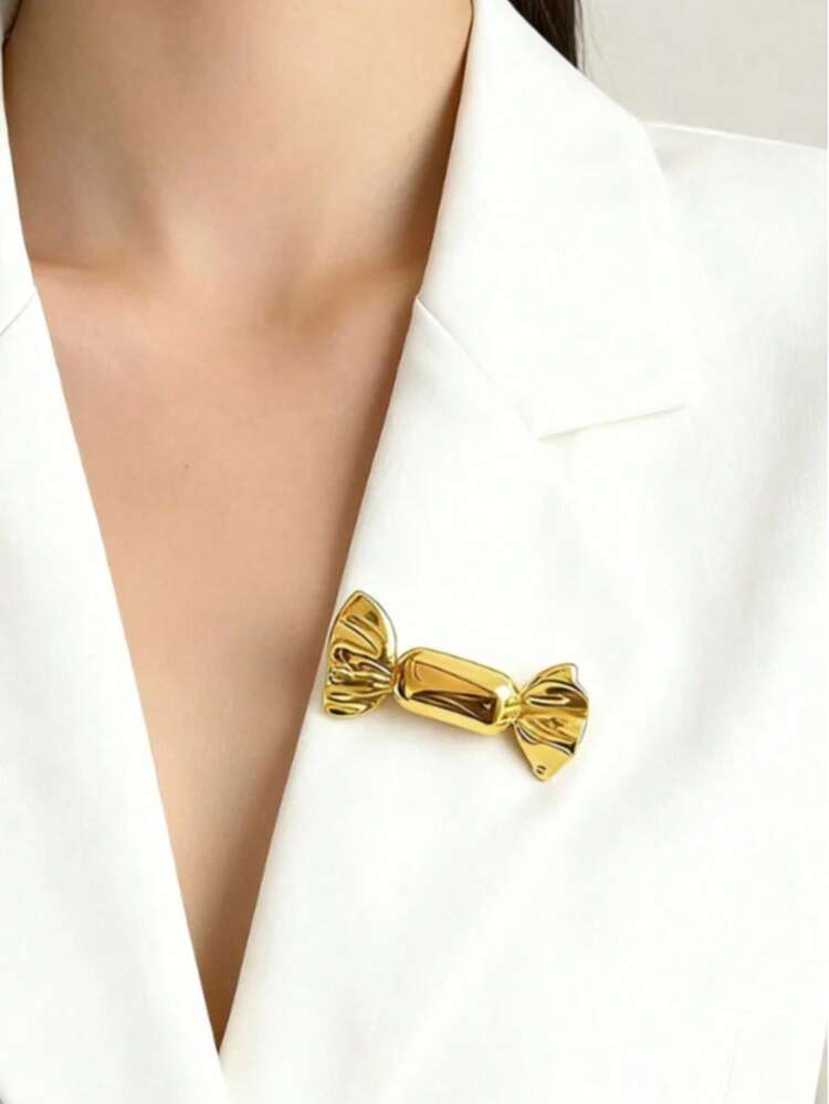 Toffee Brooch