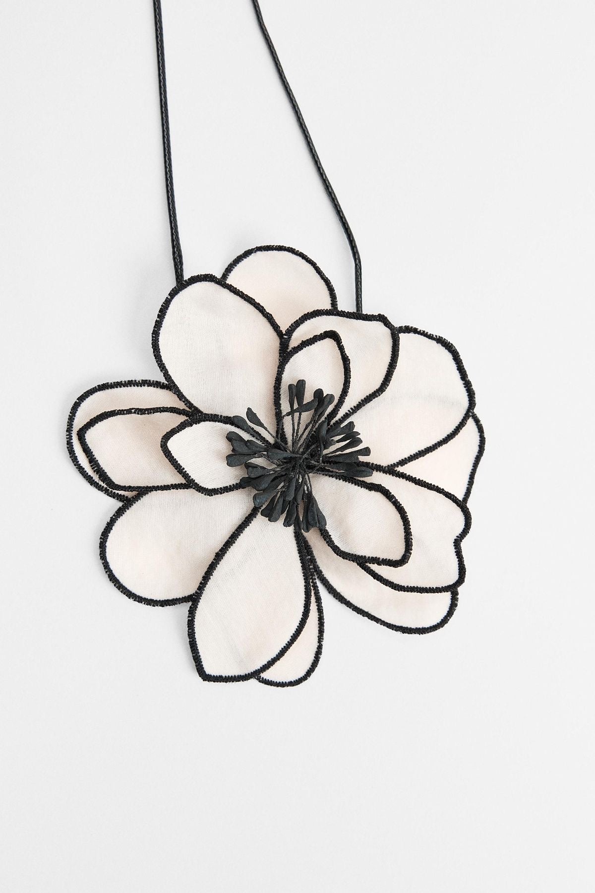 White Flower Rope Necklace