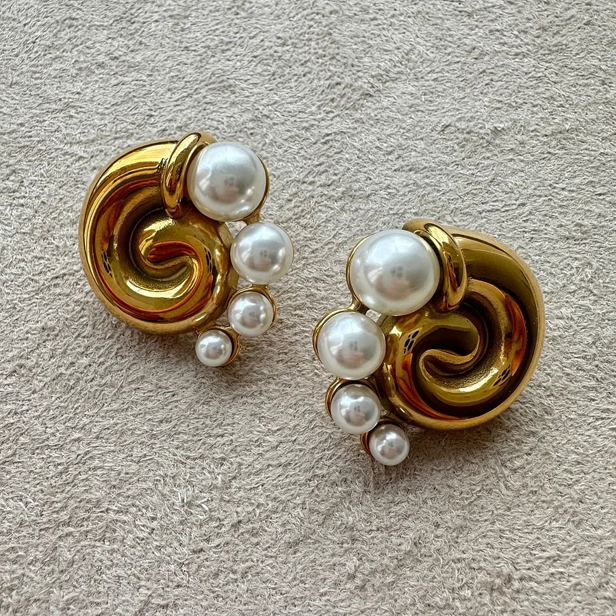 Conch Pearl Stud Earrings