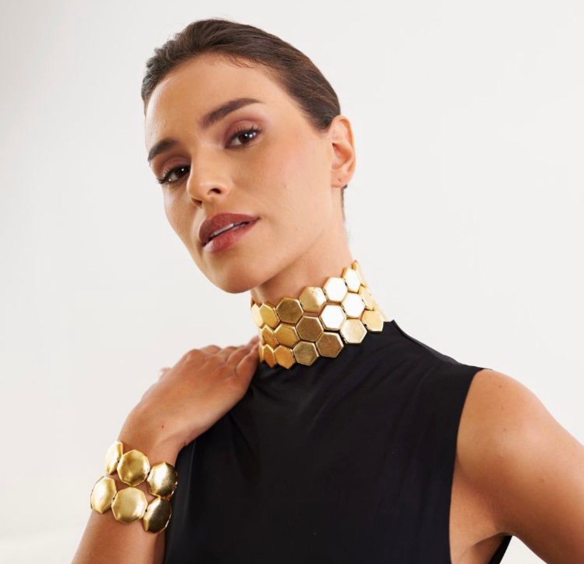 Hexagon Triple Line Choker