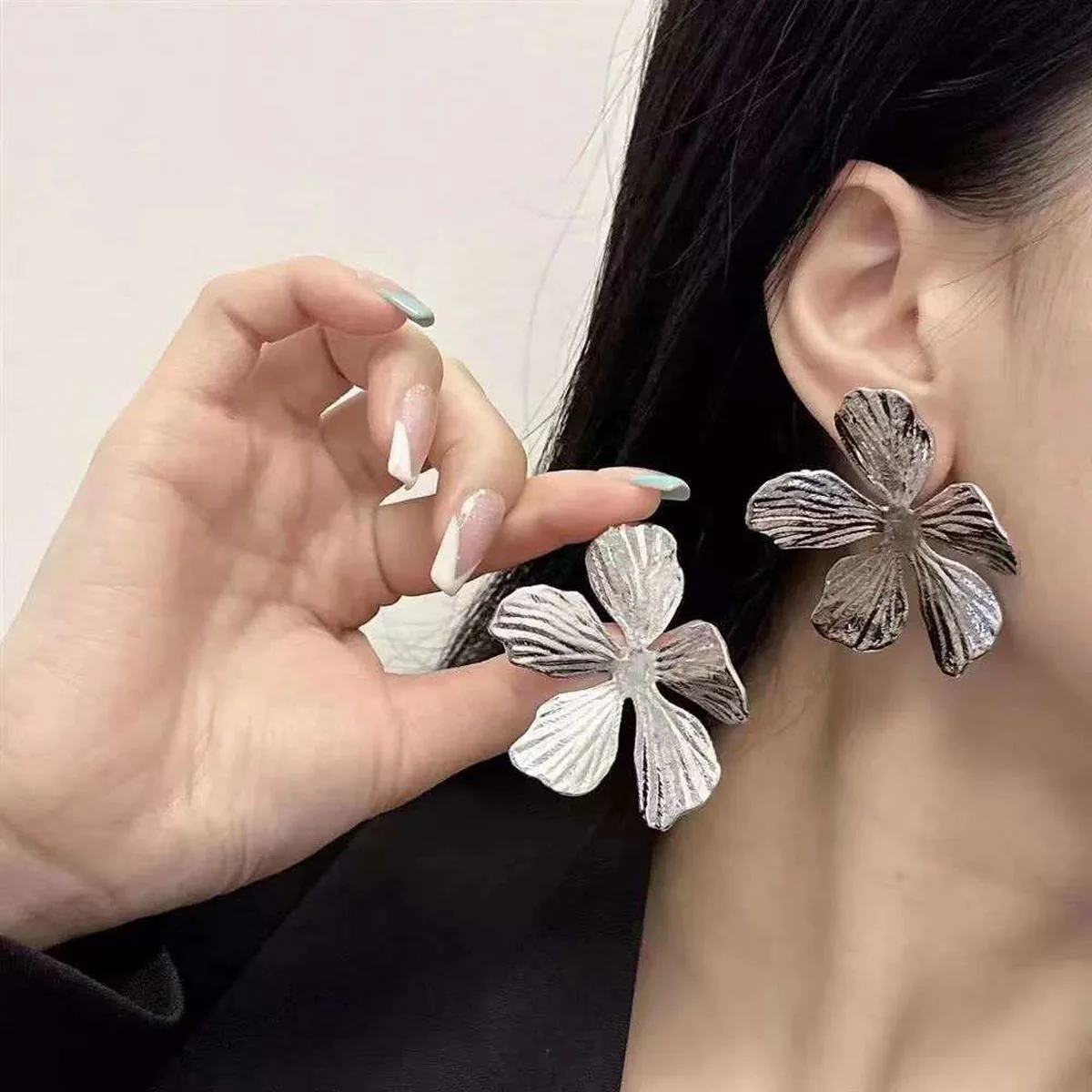 Silver Flower Stud