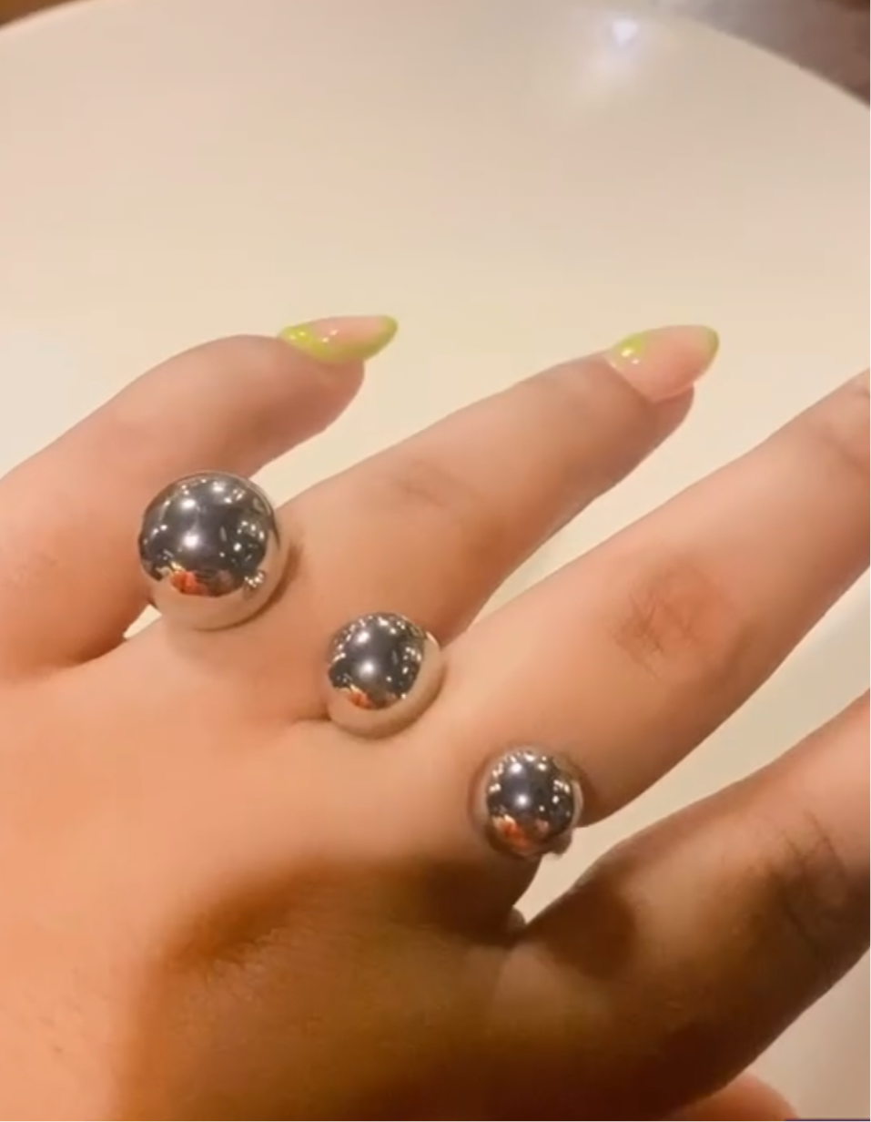 Double Finger Ball Ring