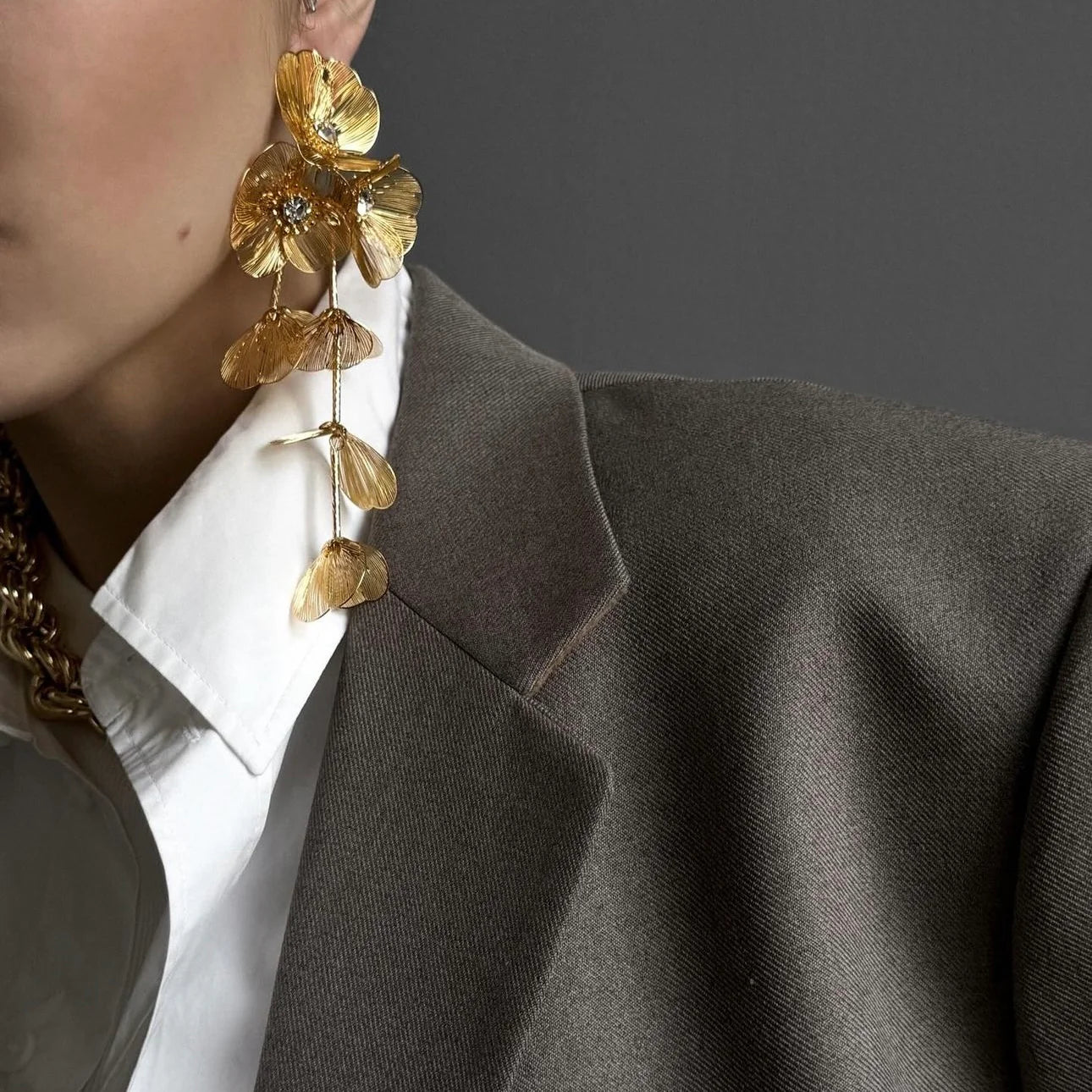 Aavya Earring