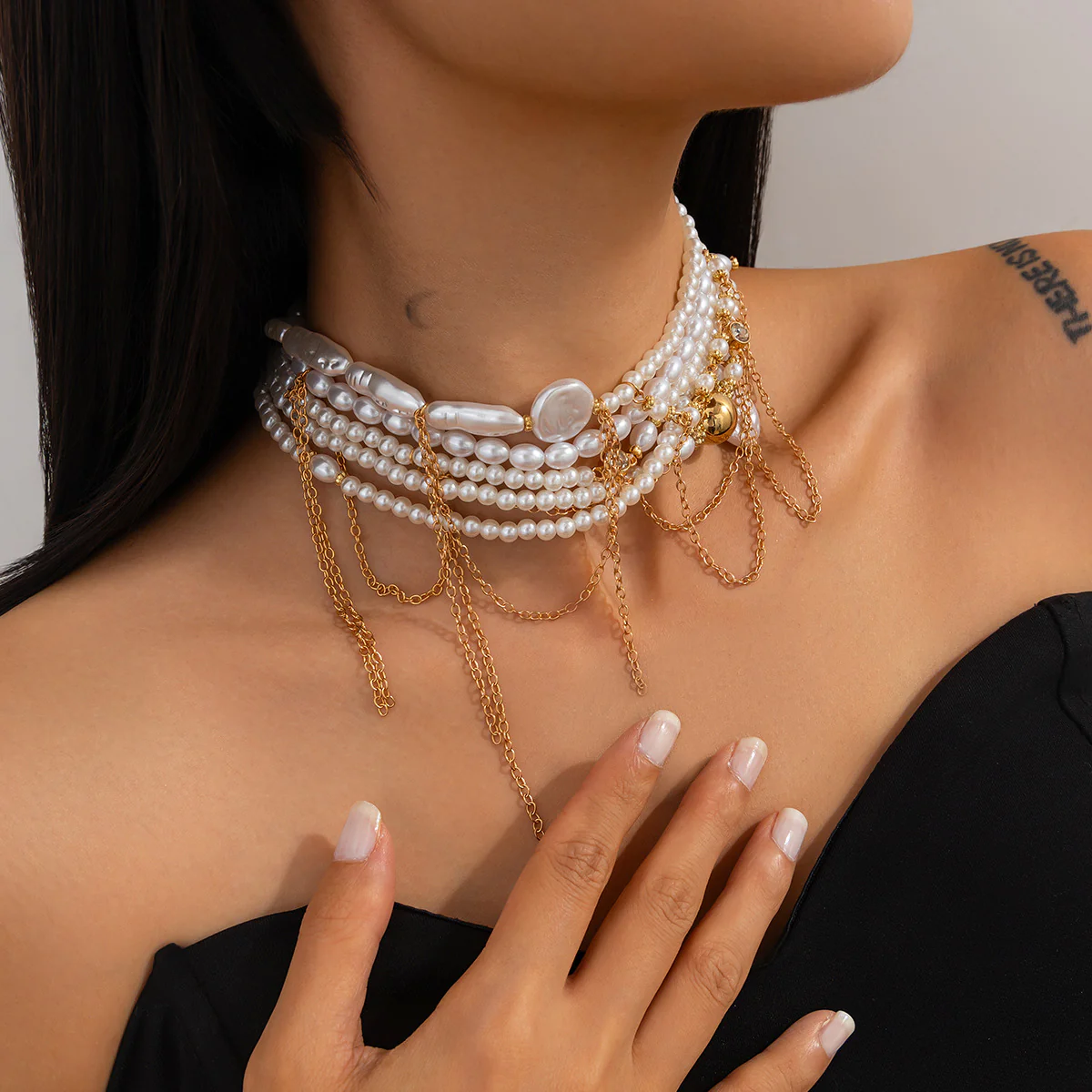 Pearl Lined Choker