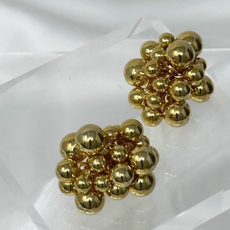 Grape Stud