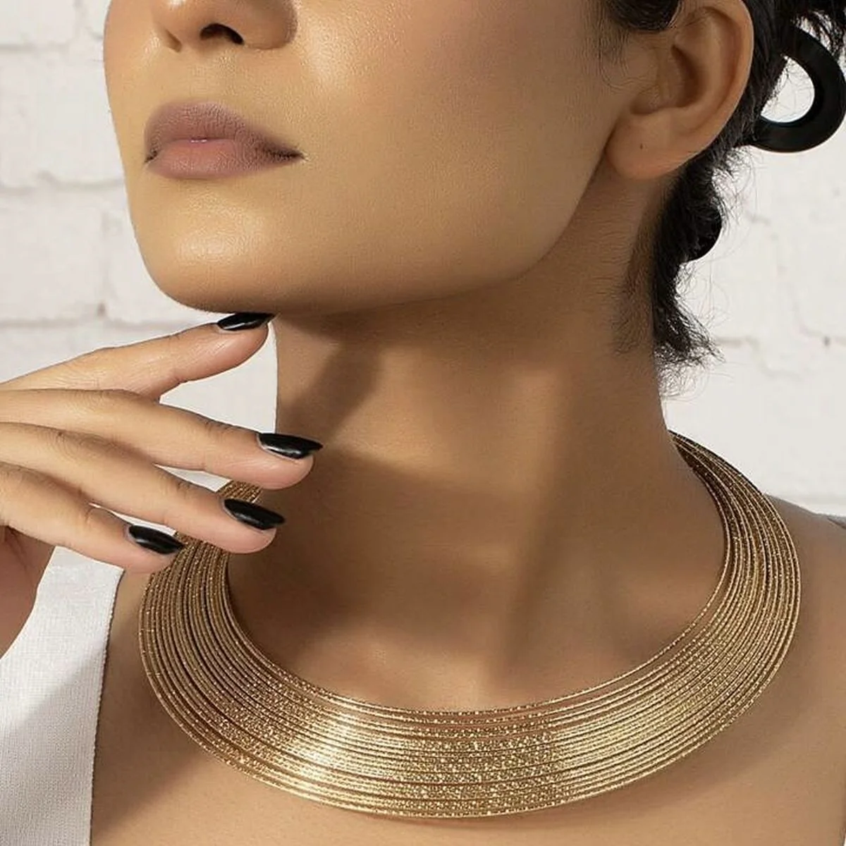 Threaded Choker Necklace