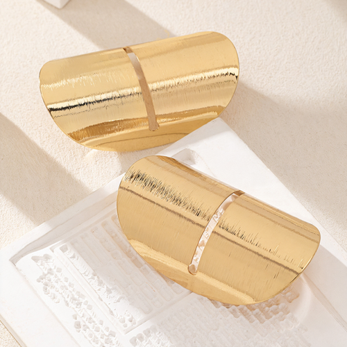 Arch Studs