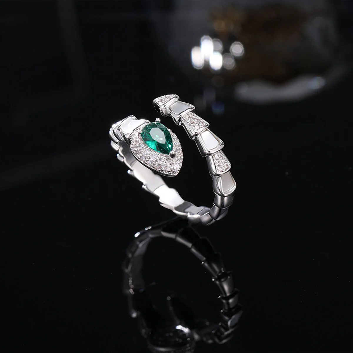 Emerald Snake White Silver Ring