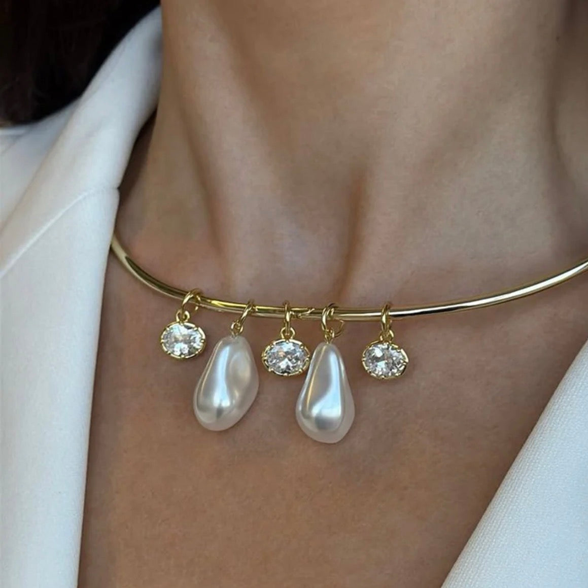 Diamond N Pearl Hanging Choker
