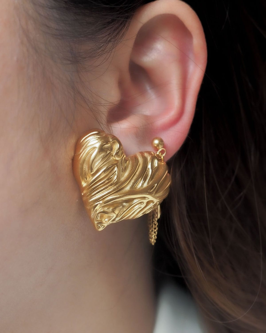 Crumped Heart Stud