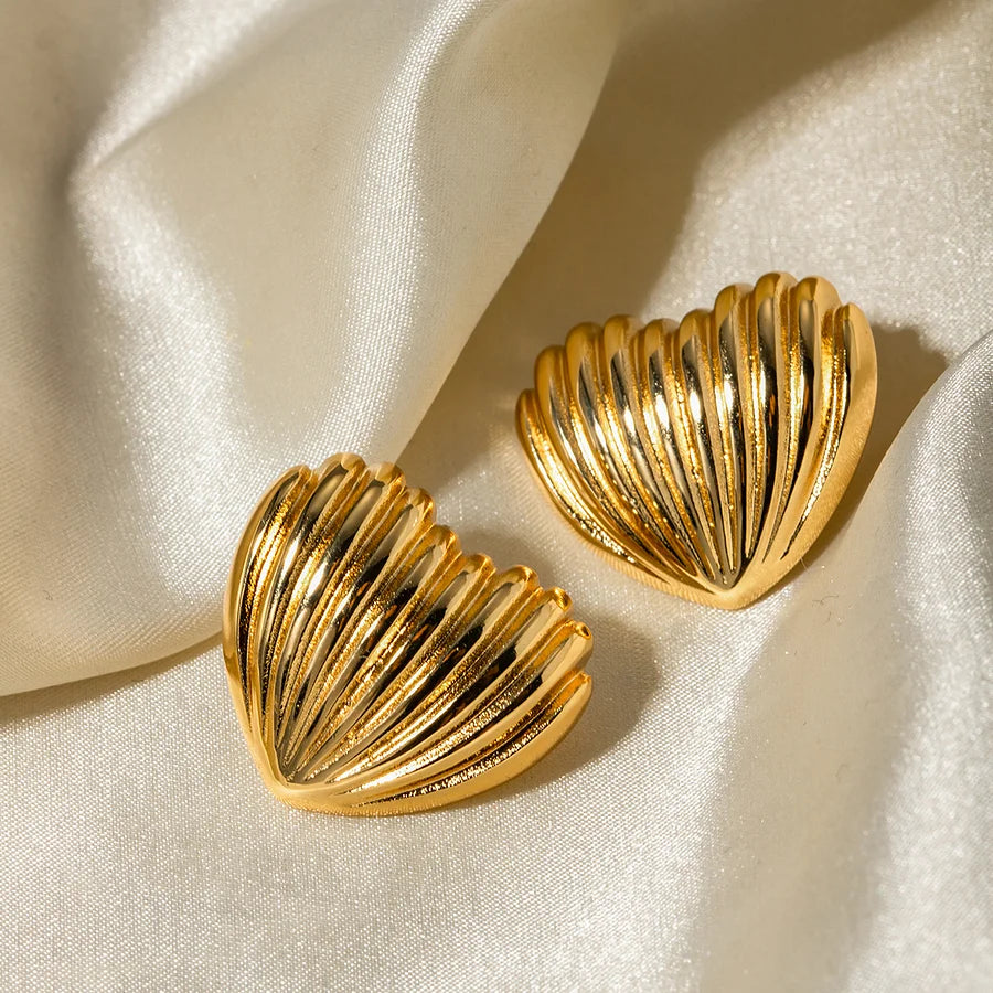 Puffed Heart Stud