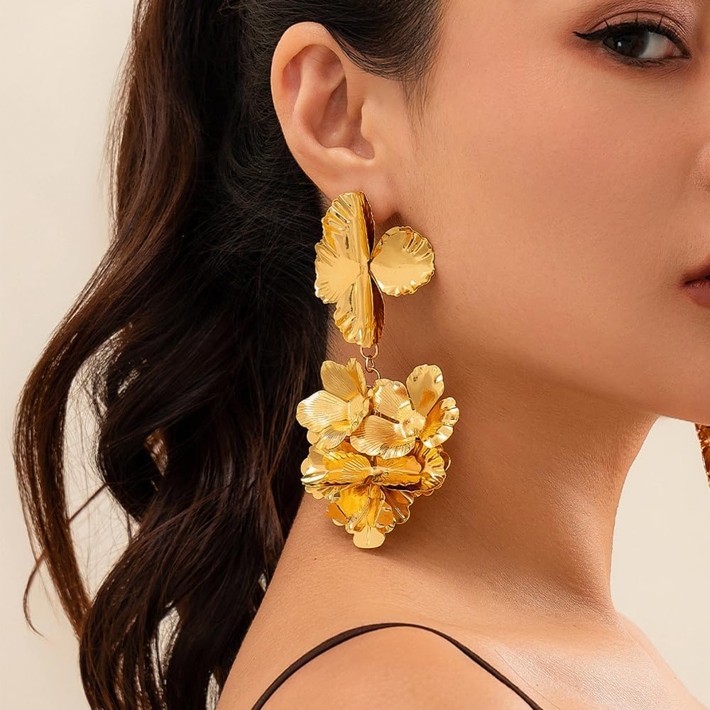 Crumped Golden Earrings