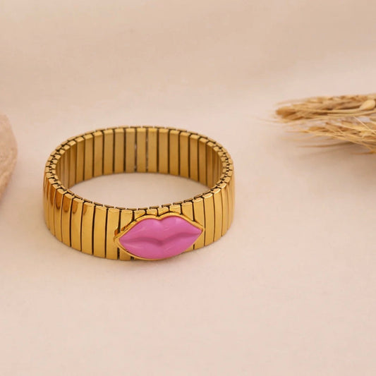 Lip Bracelet