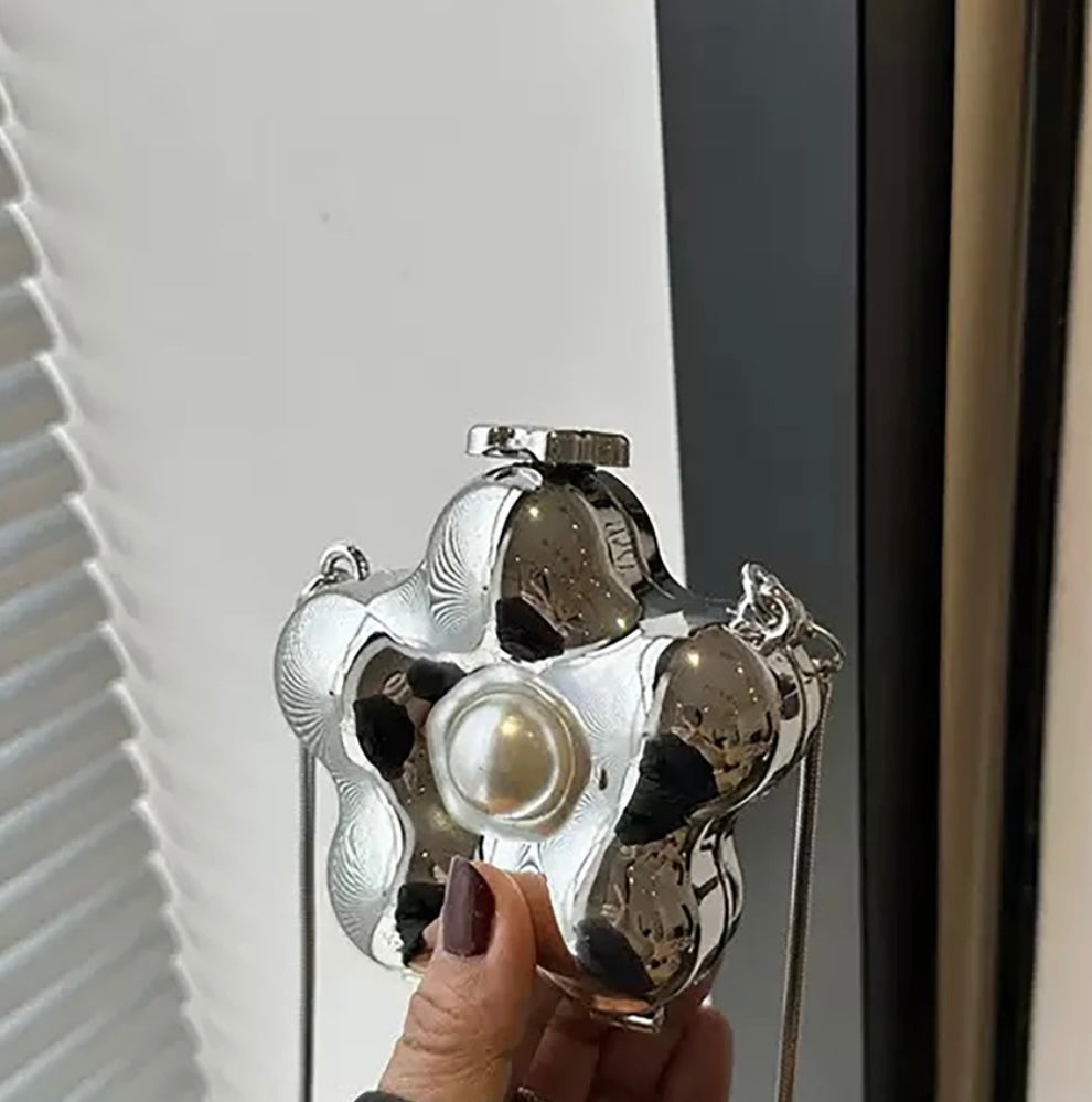 Pearl Flower Clutch Bag