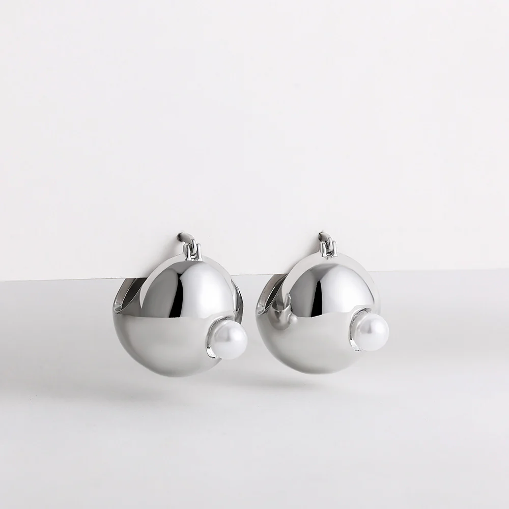 Pearl Button Huggies