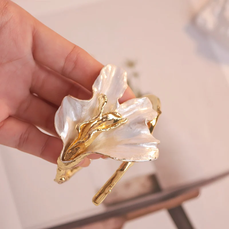 White Lily Cuff Kada