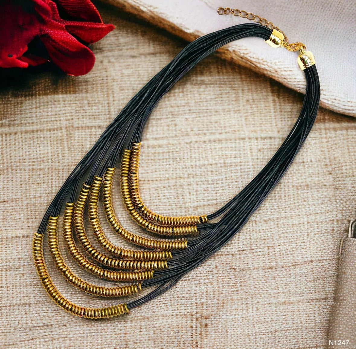 Dora Necklace