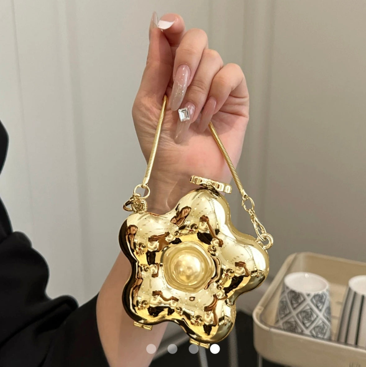 Pearl Flower Clutch Bag