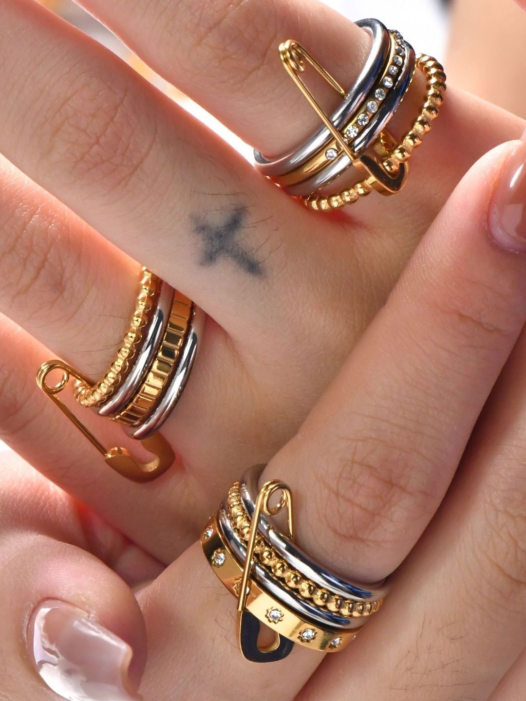 Four Line Safety Pin Ring