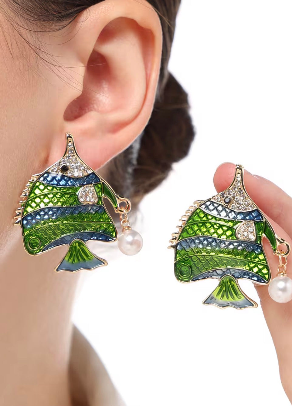 Fish Pearl Stud Earrings
