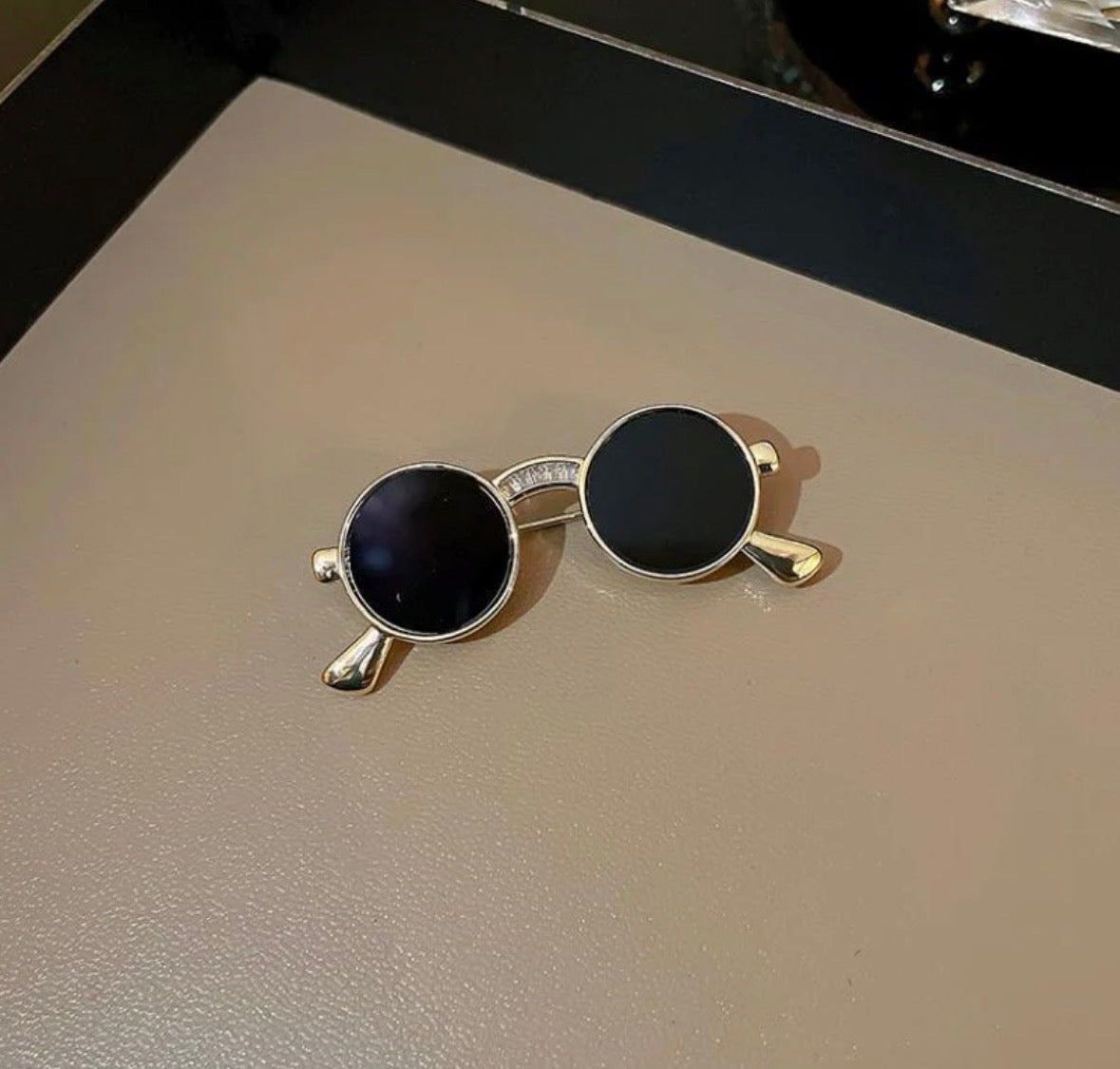 Sunglass Brooch
