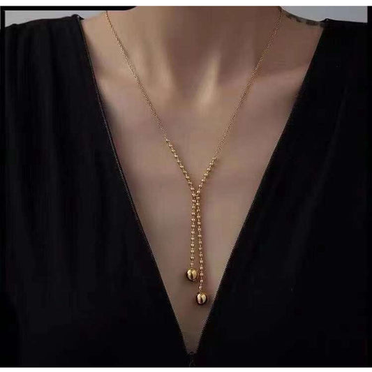 Dropping Ball Pendant Necklace