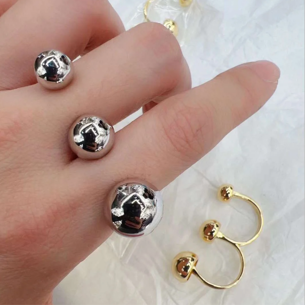 Double Finger Ball Ring