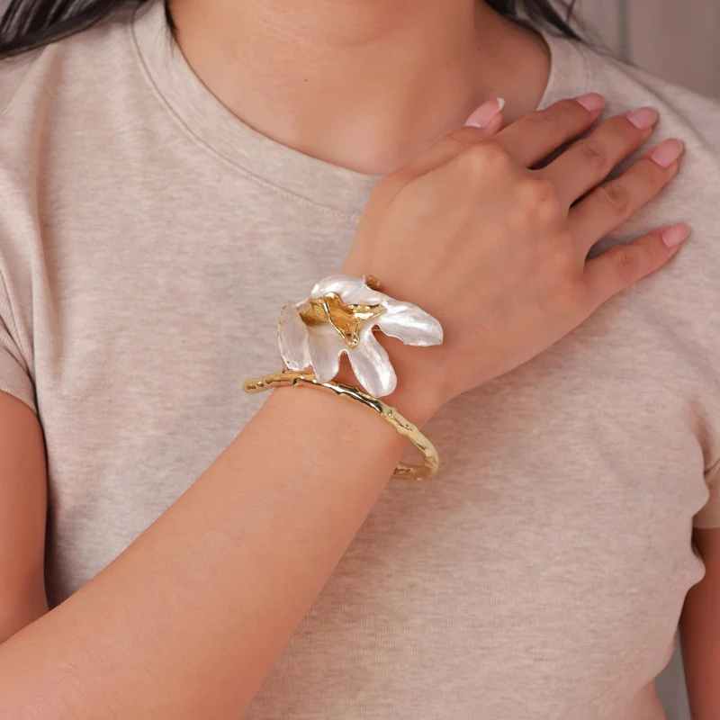 White Lily Cuff Kada