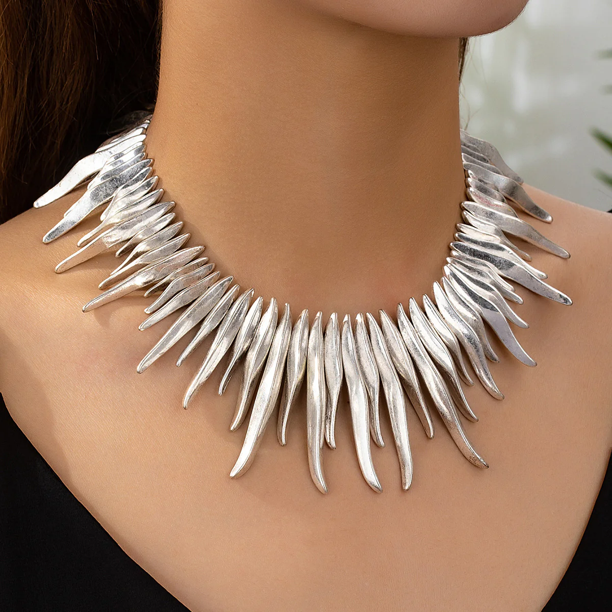 Pooky Pointy Necklace