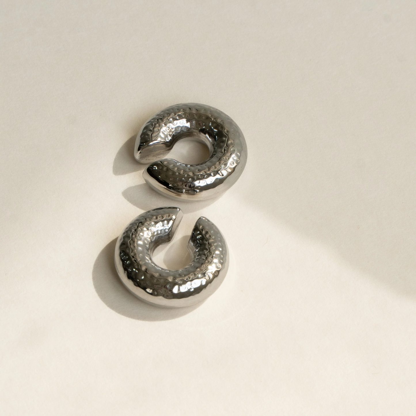 Beaten Earcuffs(Pair)