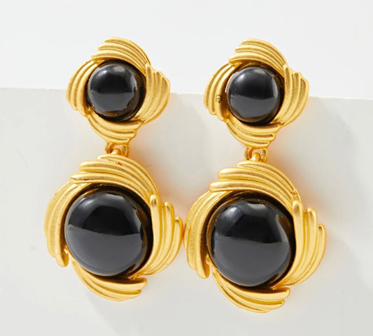 Black Pearl Dangler