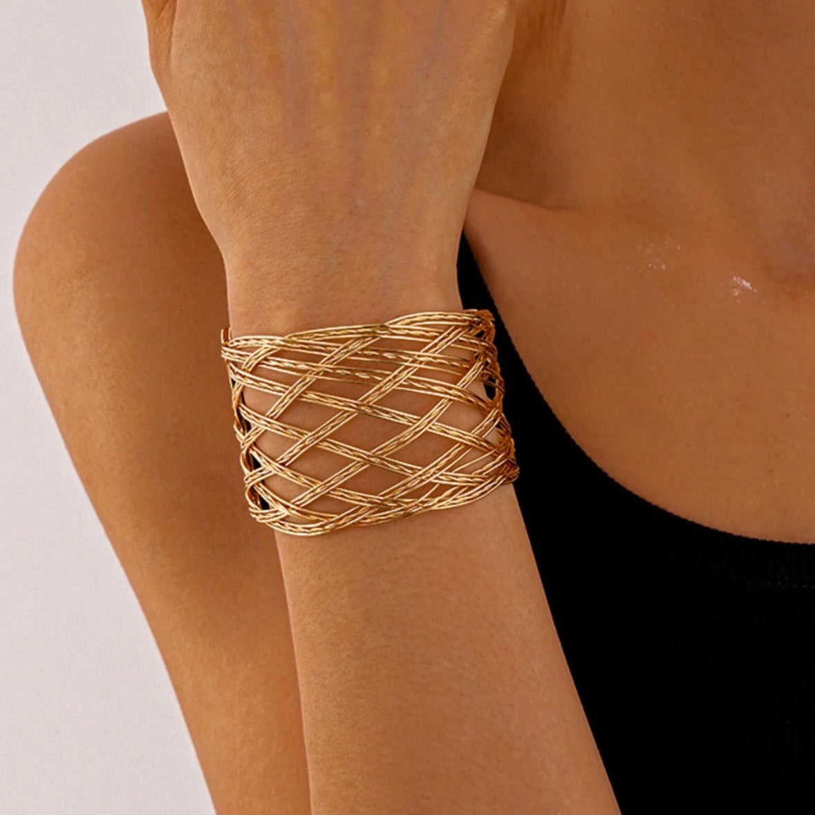 Mesh Golden Kada