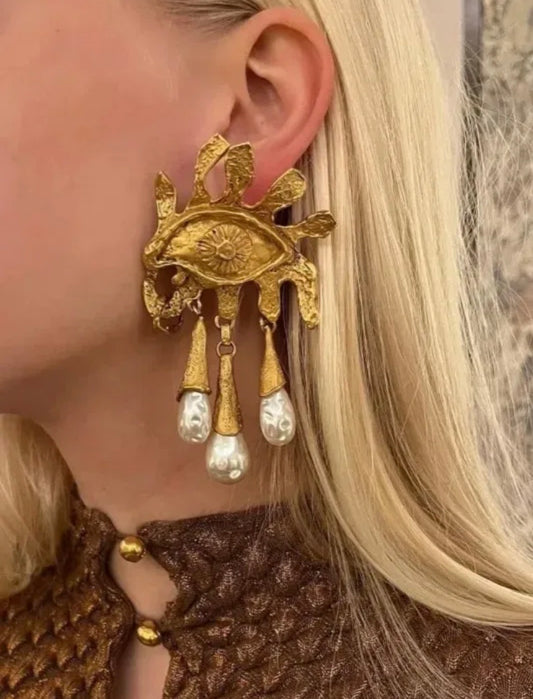 Pearl Drop Eye Earrings